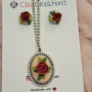 Vintage Bloom Pendant