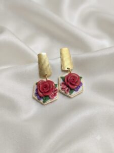 Statement earrings wild rose