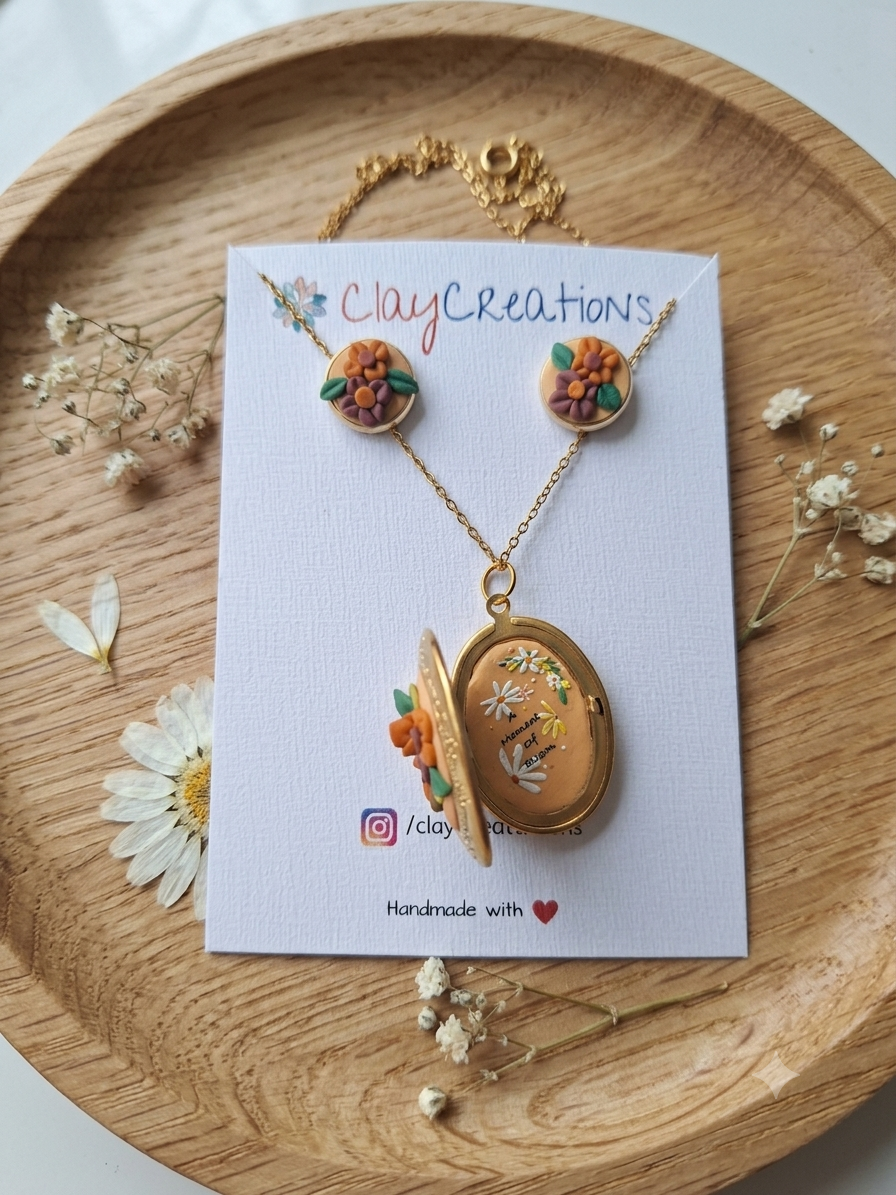 Floral Locket - moment of bloom - Image 4