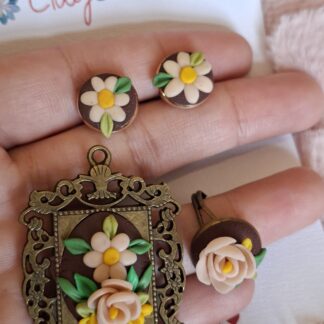 Pendant with Ring and studs
