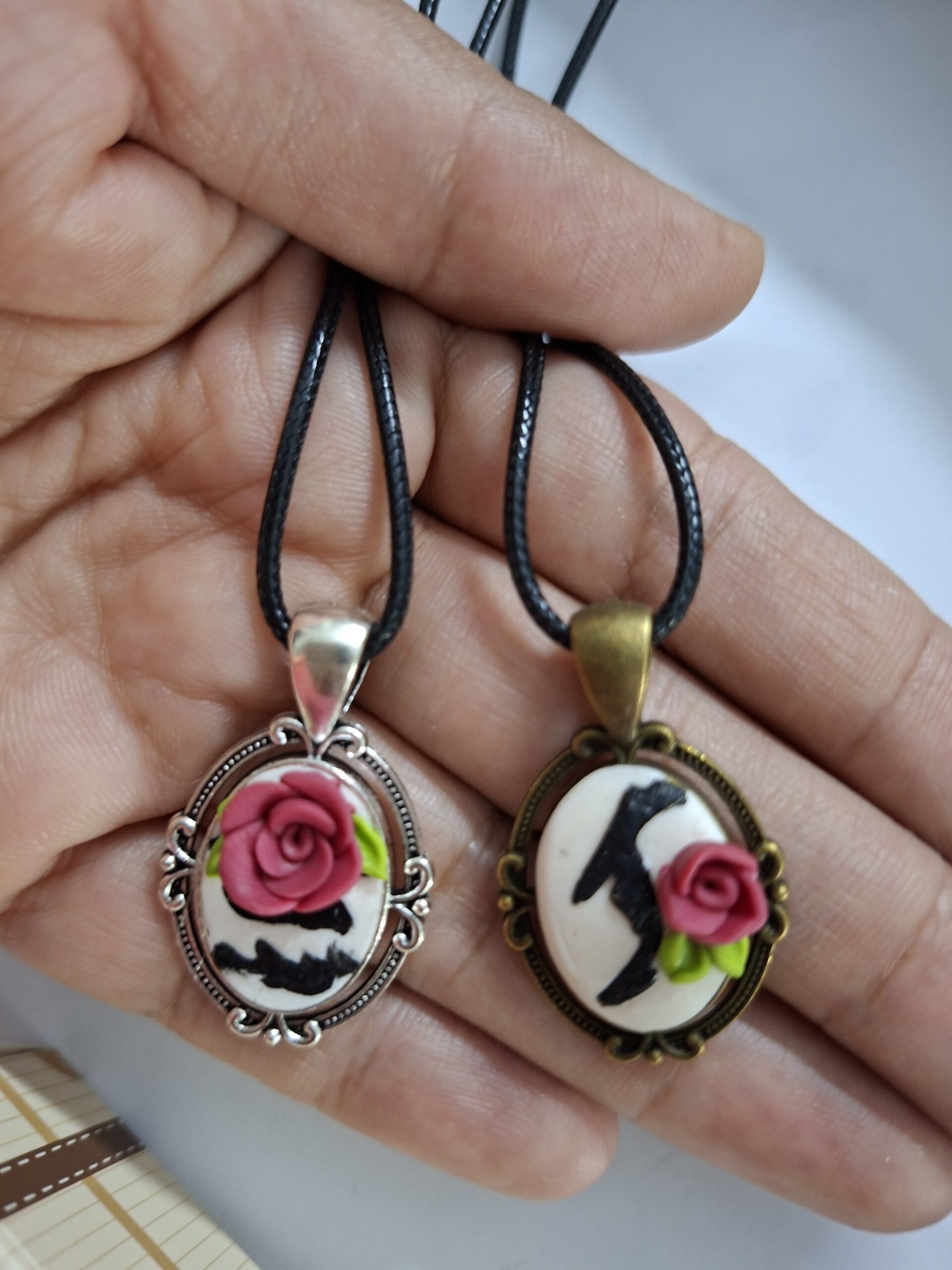 Handmade 3D Rose Cameo Pendant Necklace - Vintage Silver or Bronze - Image 2